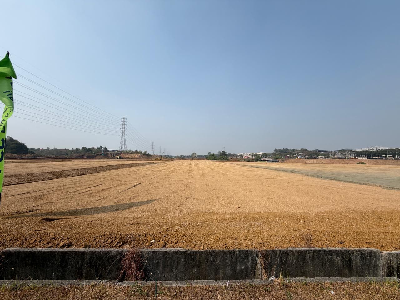 Tanah Industri Delta Silicon 3