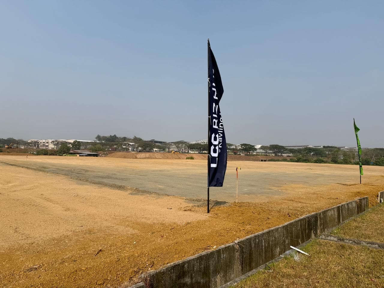 Tanah Industri Delta Silicon 5