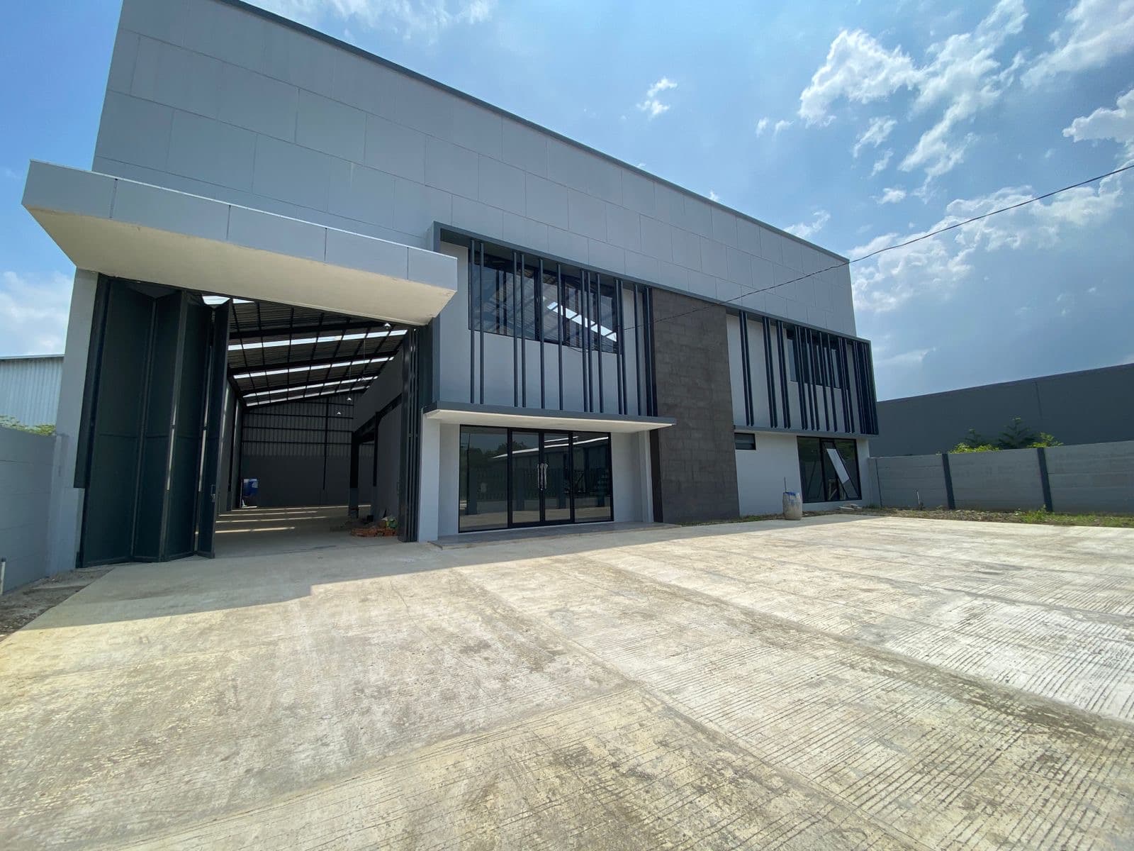 Warehouse Delta Silicon